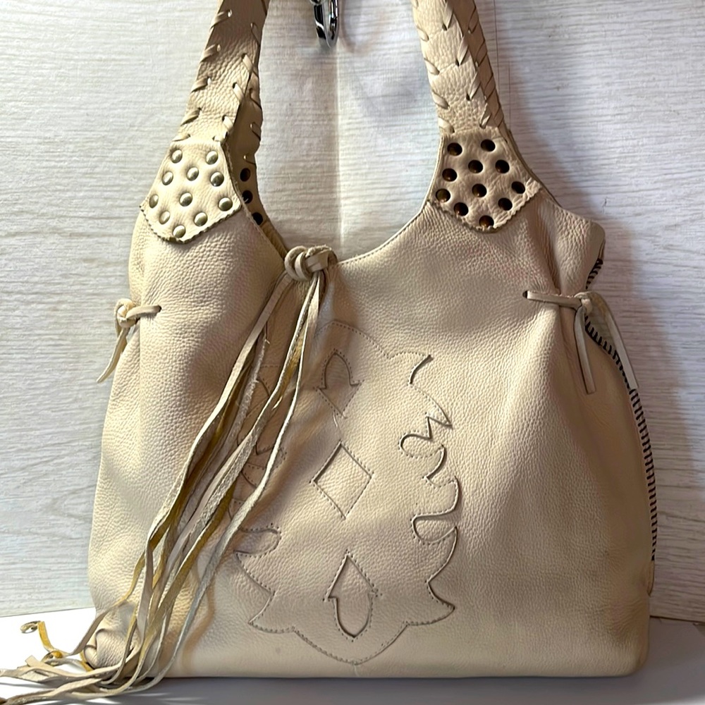 Carlo Mancini hobo style shoulder bag in creamy, white, leather and antique stud